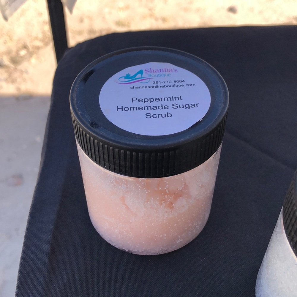 8 OZ peppermint Sugar Scrub
